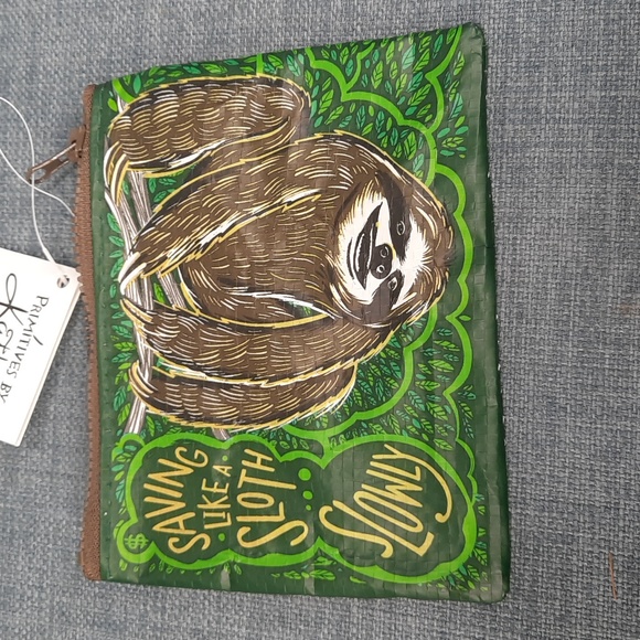 Coin Purse Wallet Post Consumer Recycled Material Sloth Saving Slowly Gift Fun - Picture 2 of 5